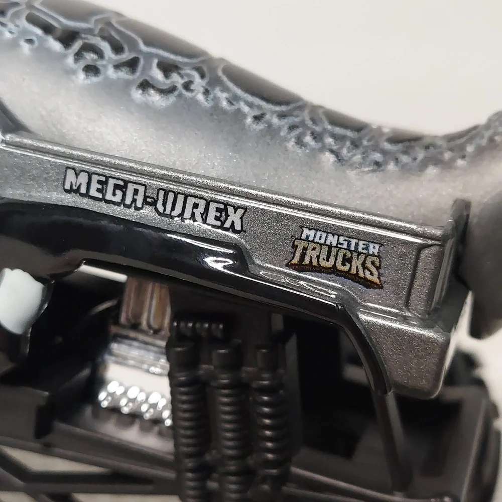 Hot Wheels Monster Trucks Mega-Wrex 1:24‎ Scale Die-Cast Dinosaur Mattel 2016